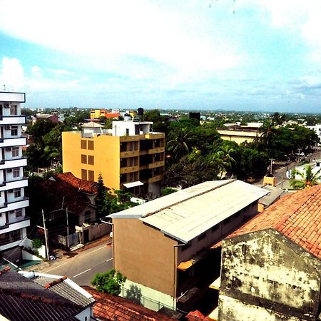 Prestige Court Residencies Hotel Dehiwala-Mount Lavinia ภายนอก รูปภาพ