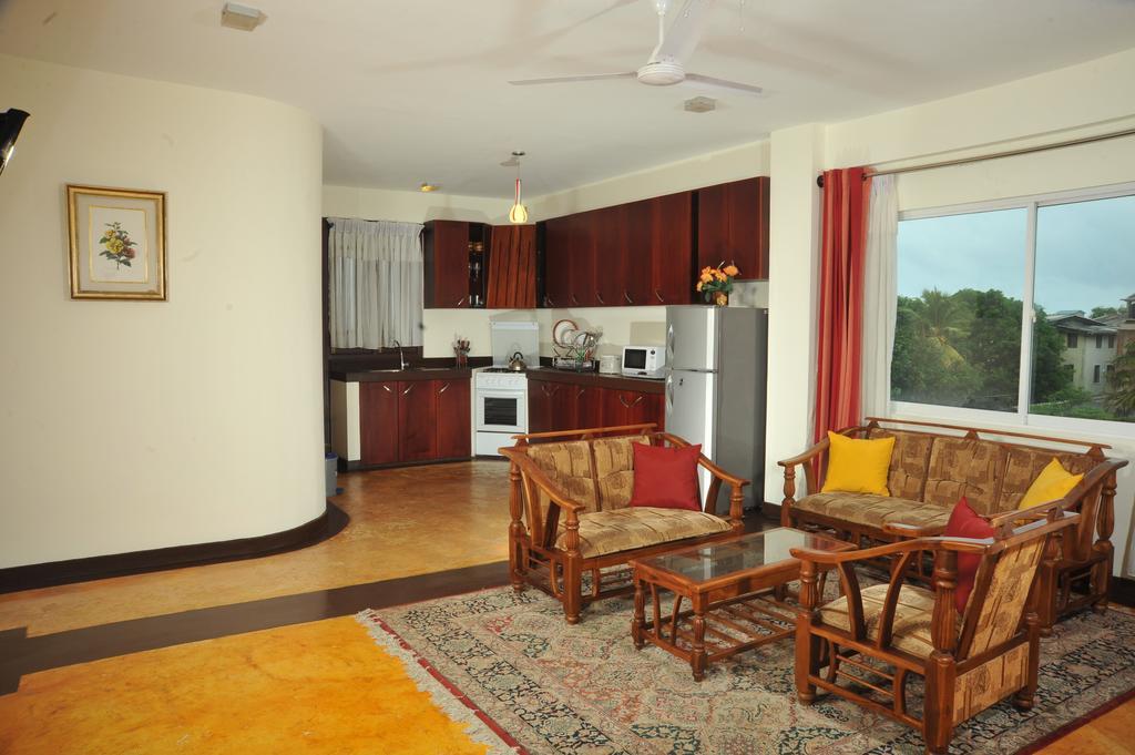 Prestige Court Residencies Hotel Dehiwala-Mount Lavinia ภายนอก รูปภาพ