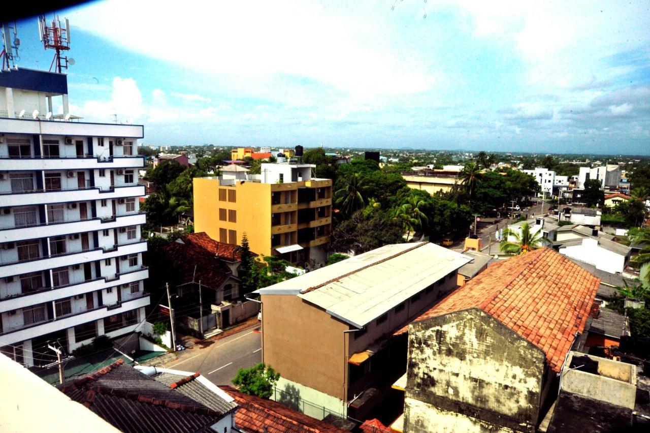 Prestige Court Residencies Hotel Dehiwala-Mount Lavinia ภายนอก รูปภาพ