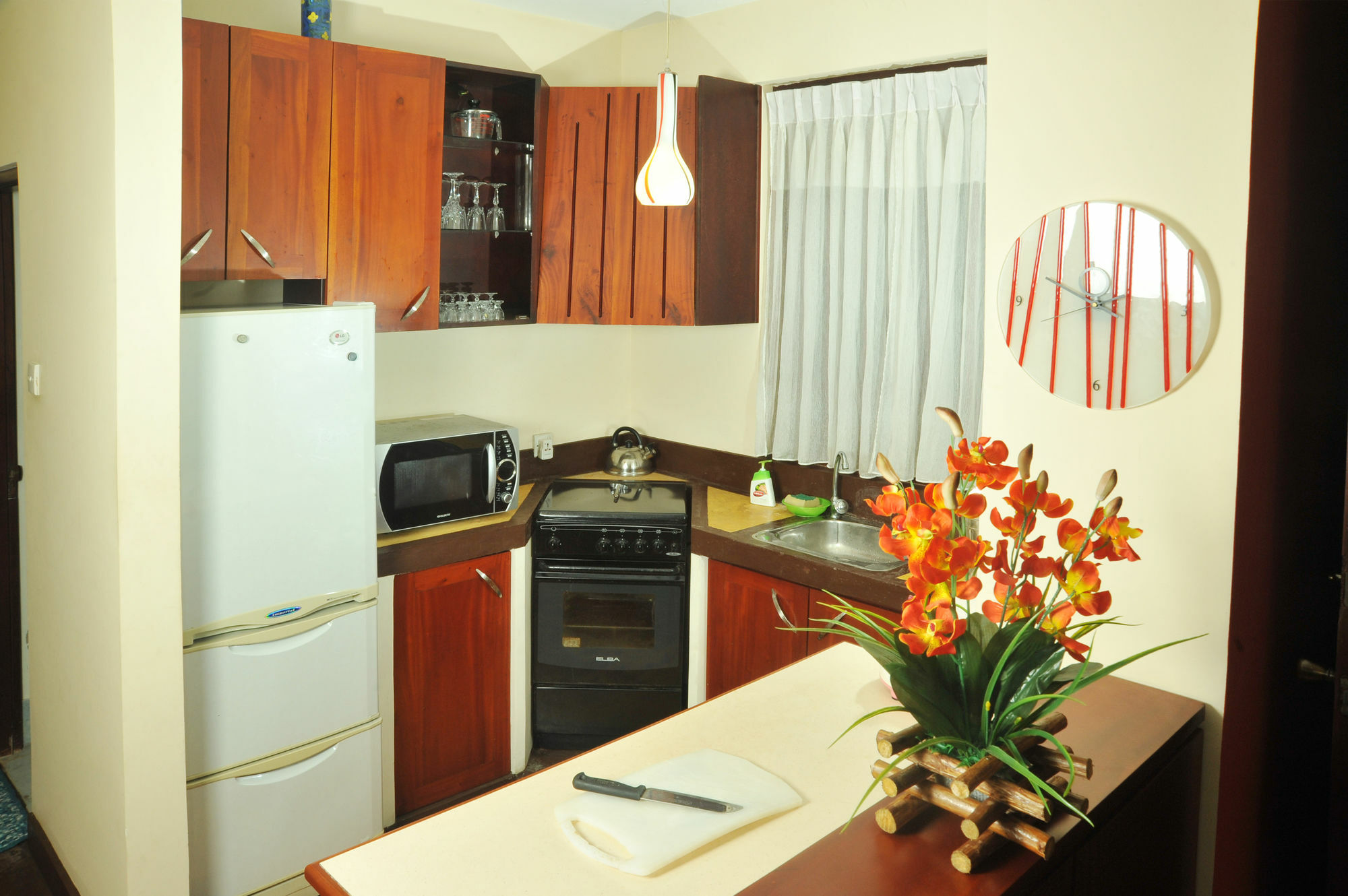 Prestige Court Residencies Hotel Dehiwala-Mount Lavinia ภายนอก รูปภาพ